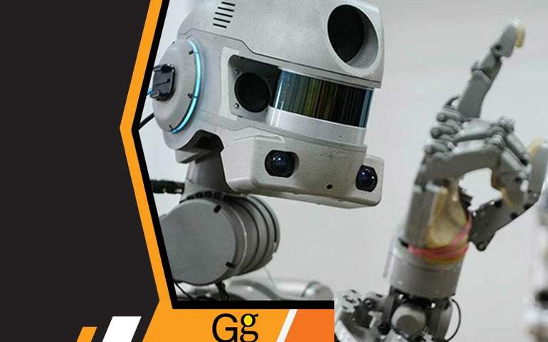 Robot Refakatçi